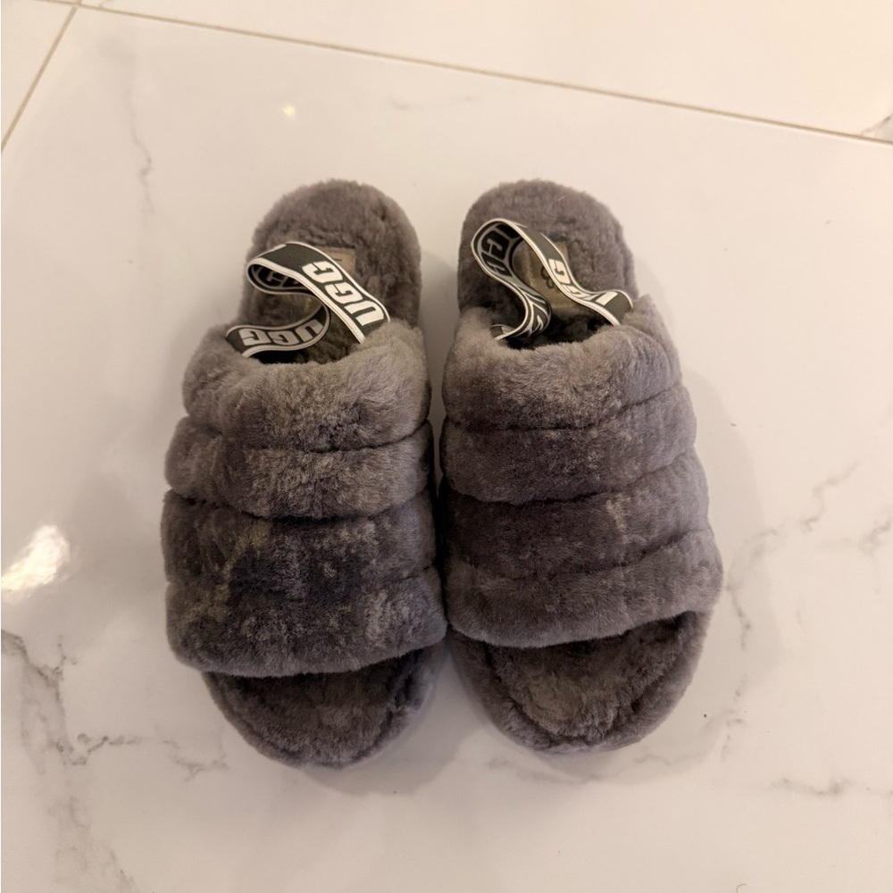 UGG Charcoal Fluffy Slide Sandals Size 8
